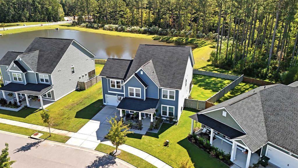 Photo of 205 Country Gate Lane, Summerville, SC 29485 (MLS # 25028079)