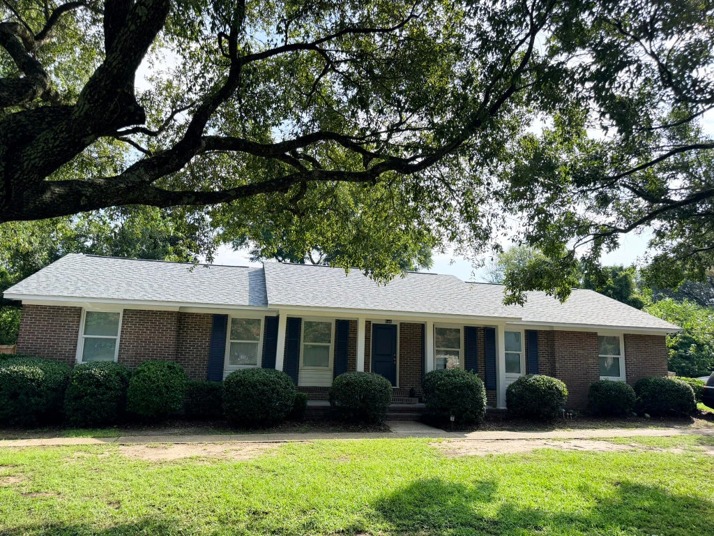 Photo of 1038 Harbor View Road, Charleston, SC 29412 (MLS # 26000531)