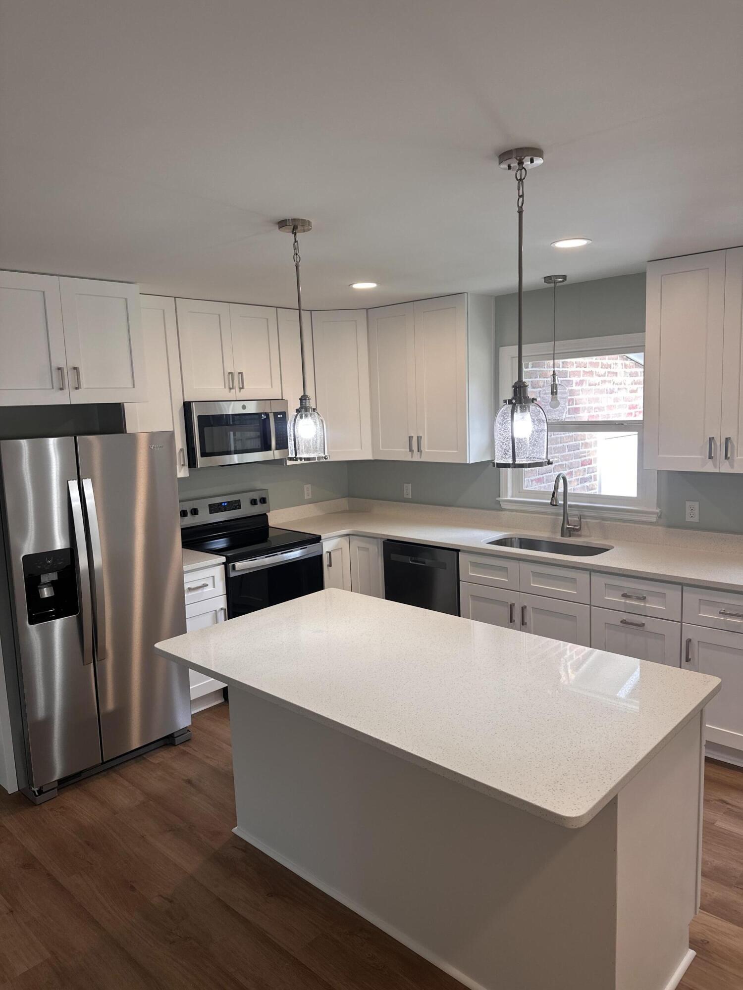 1038 Harbor View Road