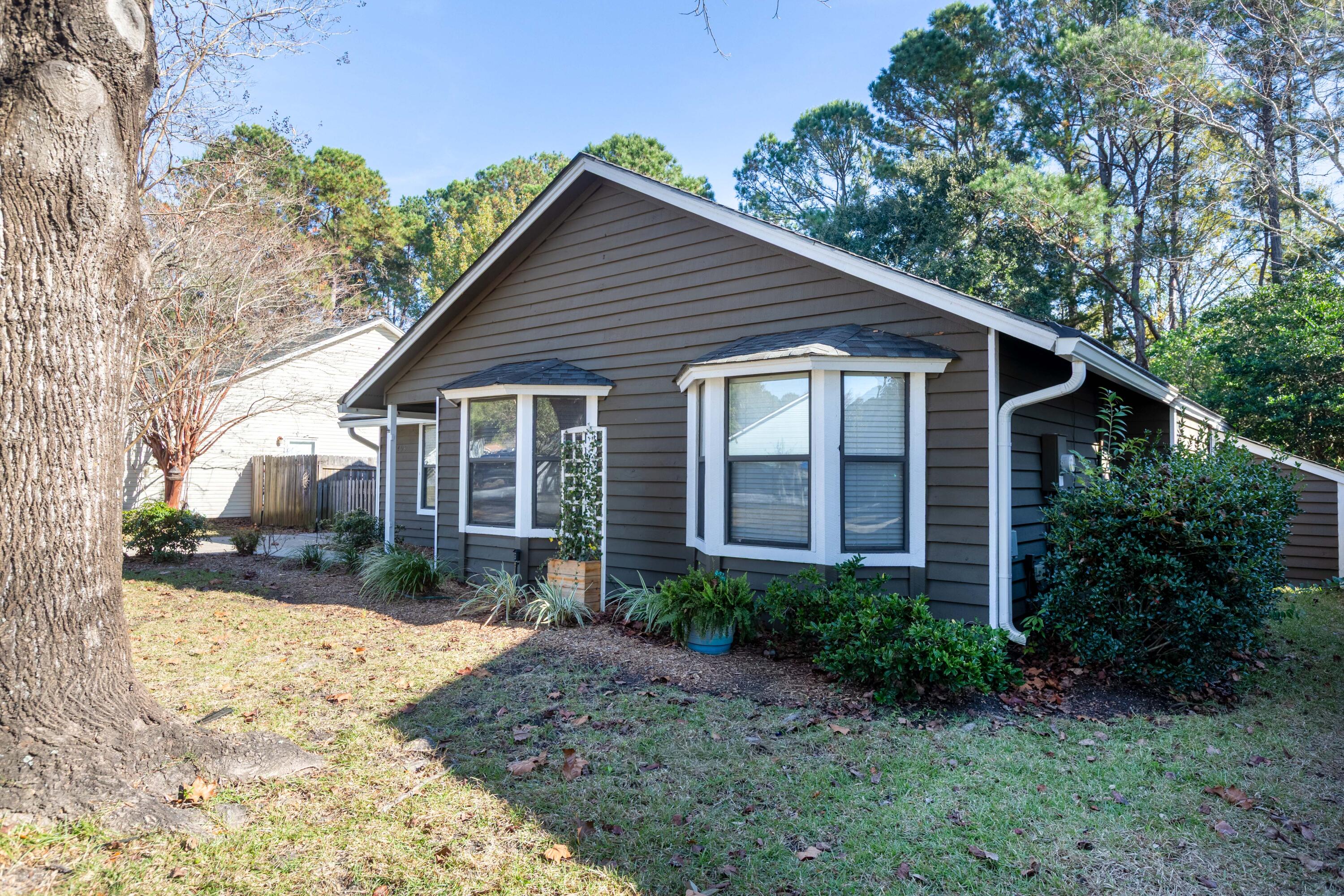 1493 E Crossing Lane
