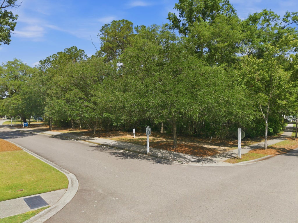 Photo of 312 Hundred Oaks Parkway, Summerville, SC 29483 (MLS # 26012811)