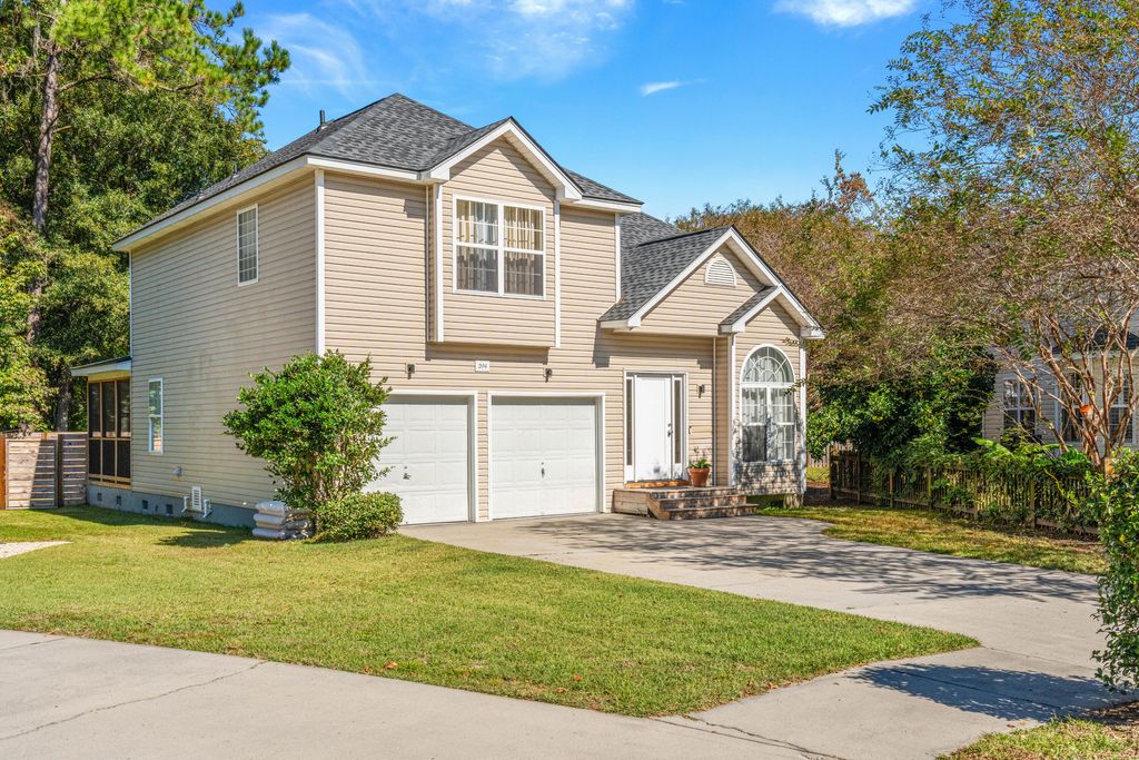 Photo of 204 Jedediah Court, Charleston, SC 29412 (MLS # 25032226)
