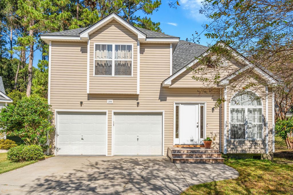 Photo of 204 Jedediah Court, Charleston, SC 29412 (MLS # 25032226)