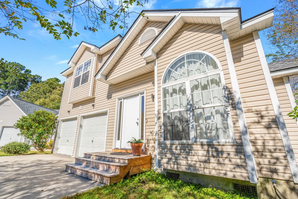 Photo of 204 Jedediah Court, Charleston, SC 29412 (MLS # 25032226)