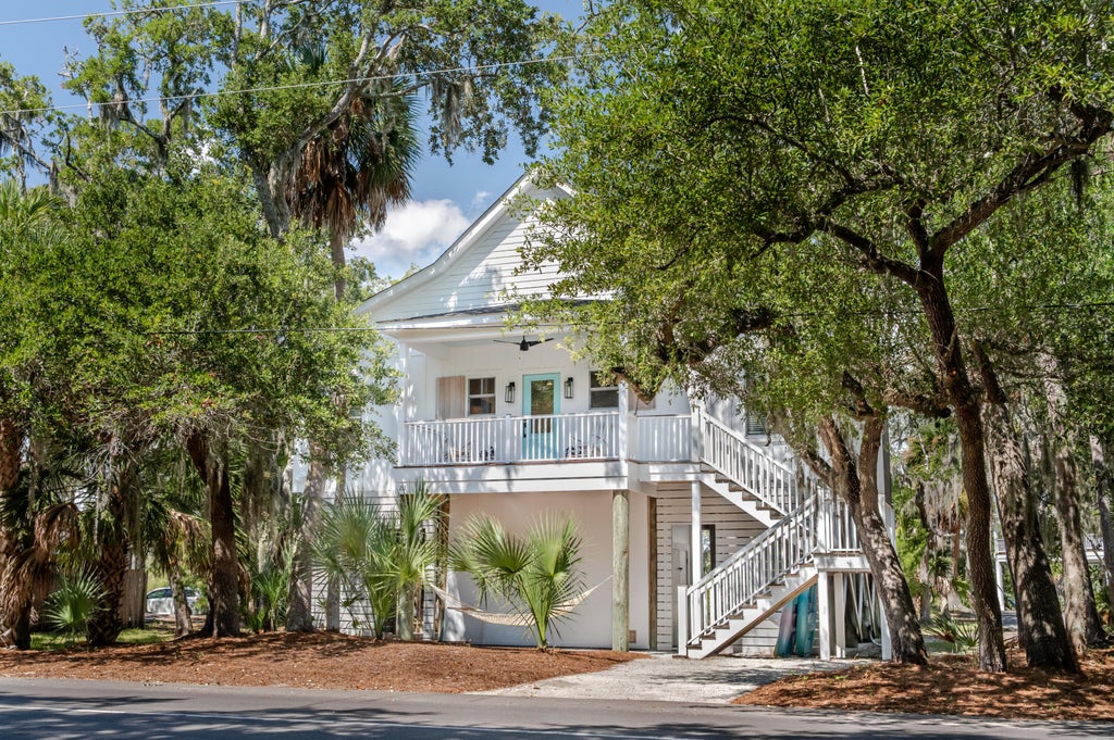 Photo of 211 Jungle Road, Edisto Island, SC 29438 (MLS # 26026984)