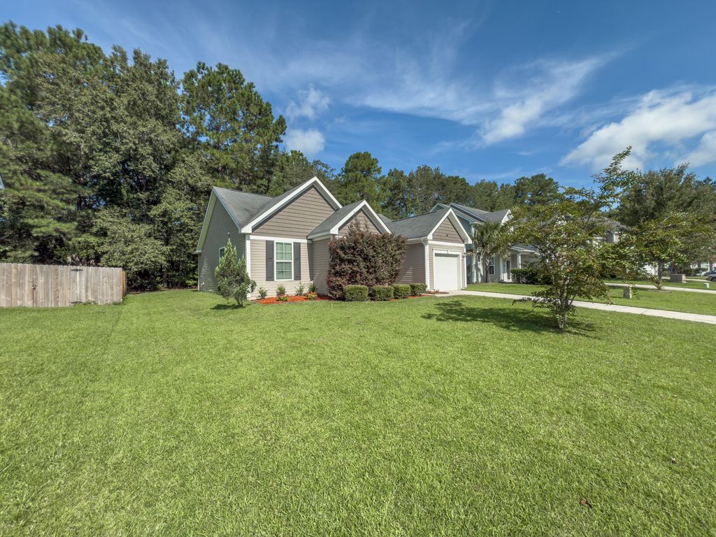 Photo of 498 Stoney Field Drive, Moncks Corner, SC 29461 (MLS # 25022587)