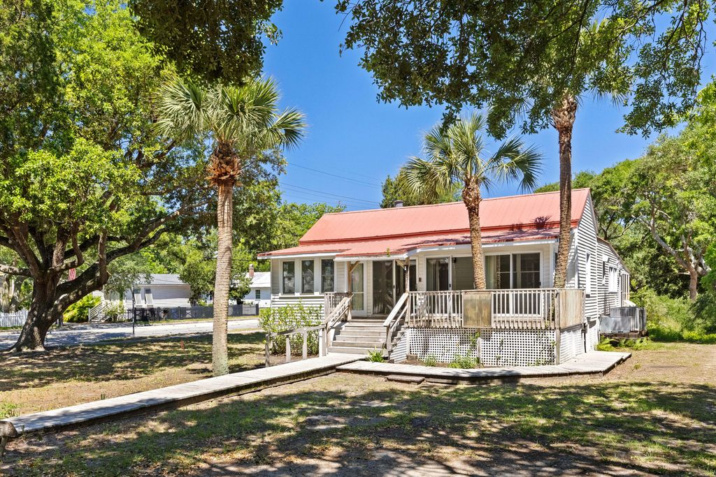 Photo of 2250 Myrtle Avenue, Sullivans Island, SC 29482 (MLS # 26018752)