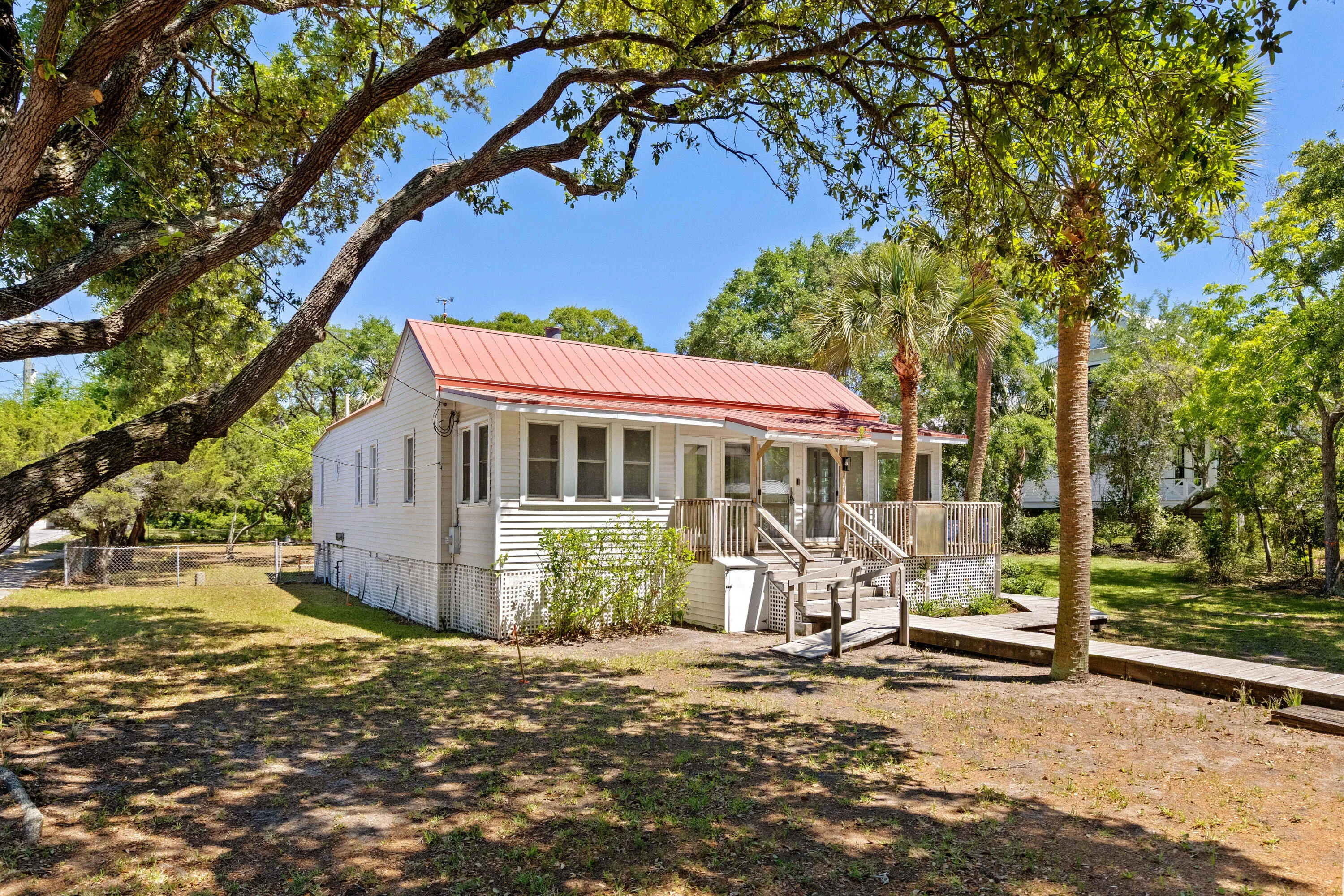 2250 Myrtle Avenue, Sullivans Island, SC, 29482
