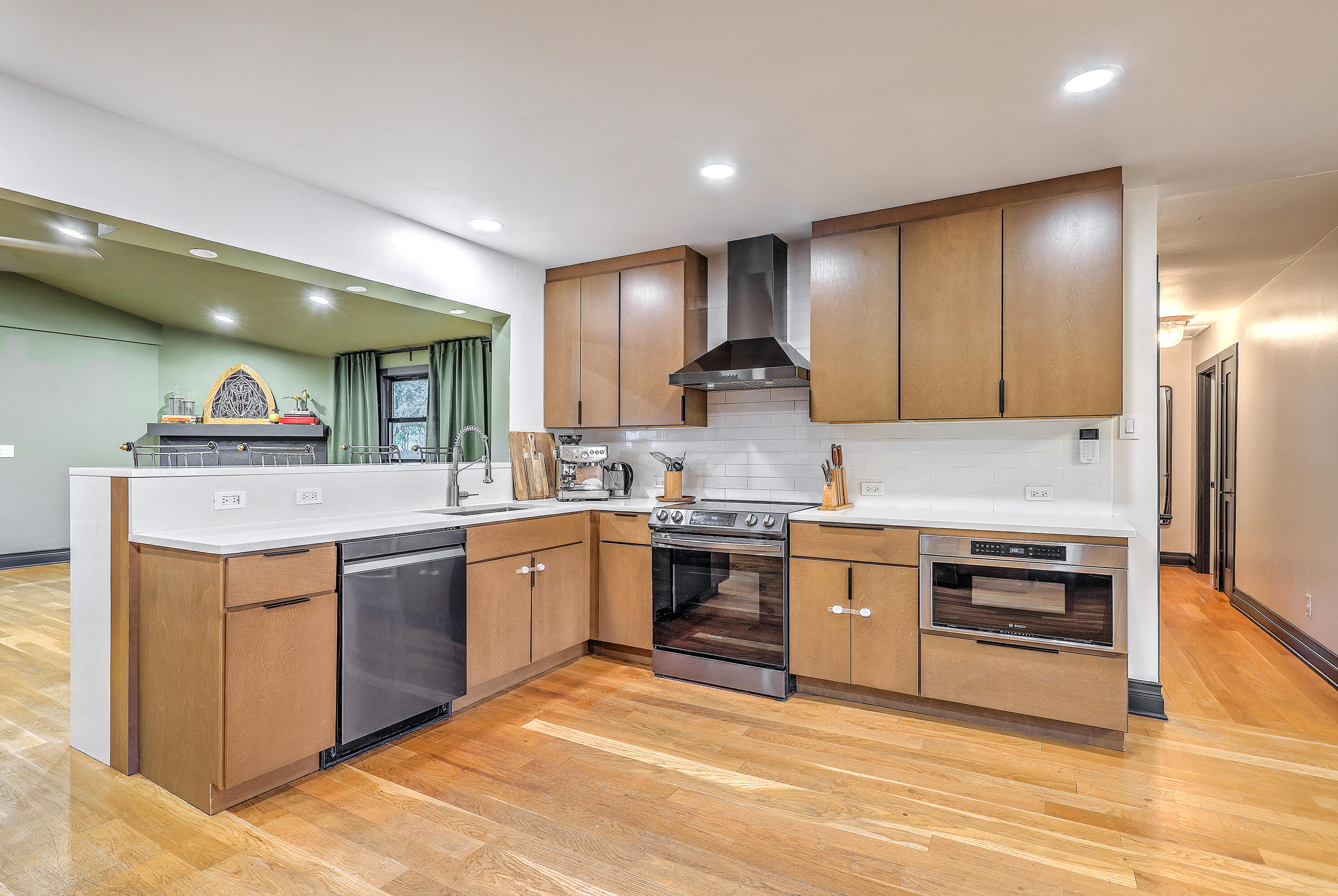 1203 Valley Drive