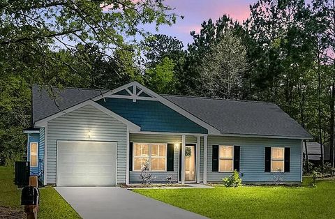 A home in North Charleston