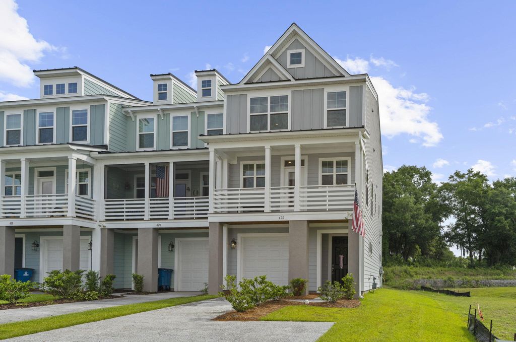 Photo of 422 Katies Scenic Court, Charleston, SC 29492 (MLS # 26020443)
