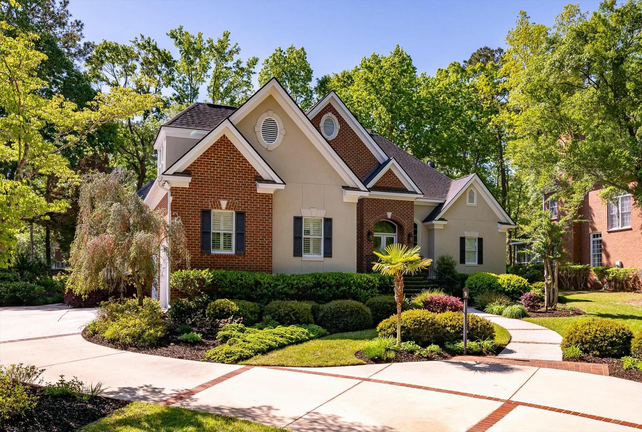 8642 W Fairway Woods Drive