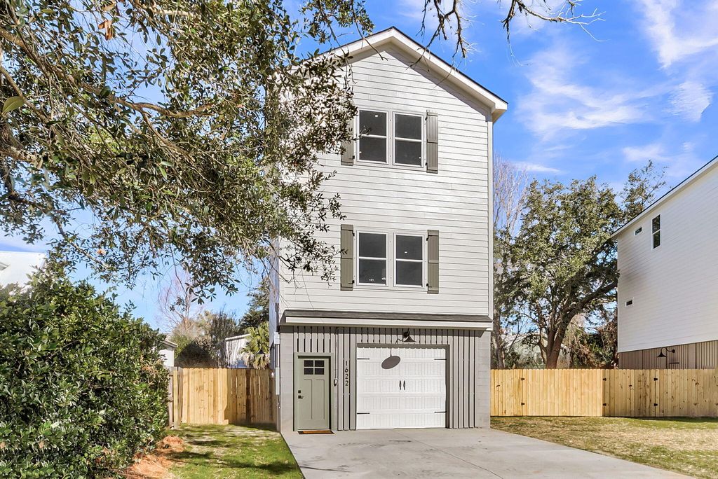 Photo of 1622 Refuge Run, Charleston, SC 29412 (MLS # 26002168)