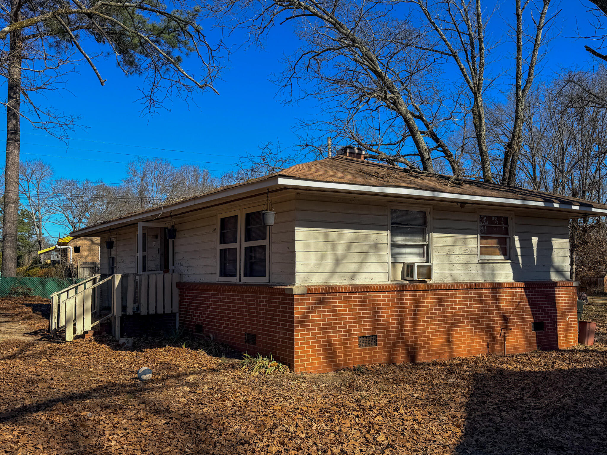 1035 S Stonewall Avenue