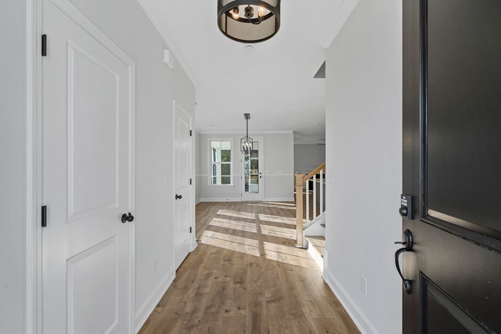 Photo of 5 Colfax Lane, Summerville, SC 29486 (MLS # 25026631)