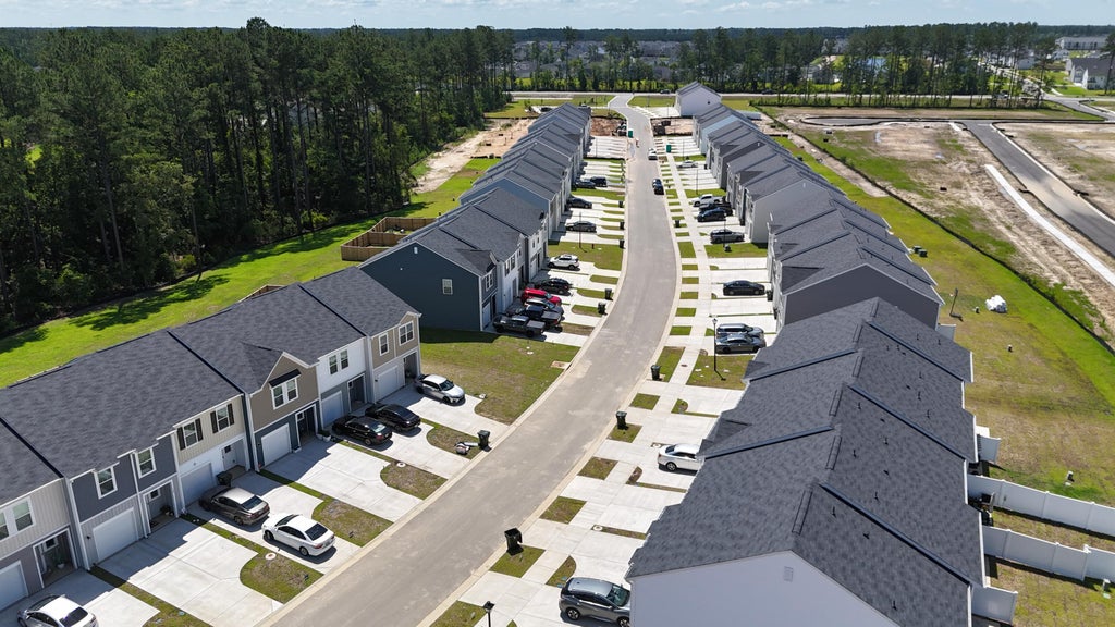Photo of 203 Cotton Leaf Boulevard #138, Summerville, SC 29486 (MLS # 26026927)