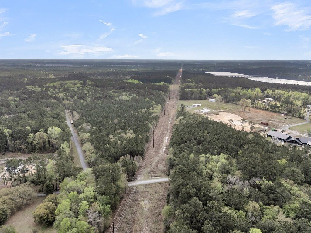 Photo of 1 Washington Town Road, Summerville, SC 29486 (MLS # 25009675)