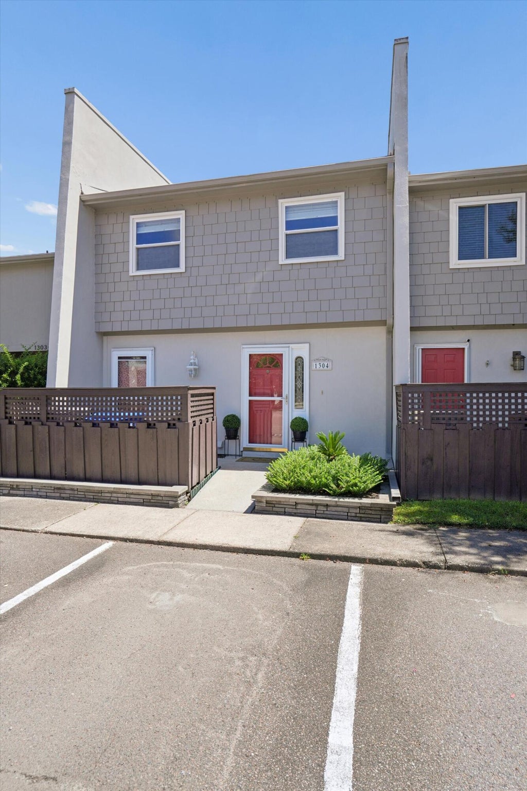 Photo of 1304 Ventura Place, Mount Pleasant, SC 29464 (MLS # 26025162)