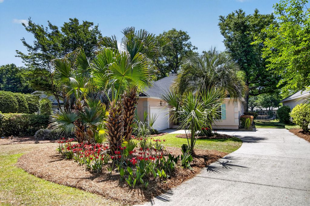 Photo of 691 Blue Heron Run, Mount Pleasant, SC 29464 (MLS # 26011155)