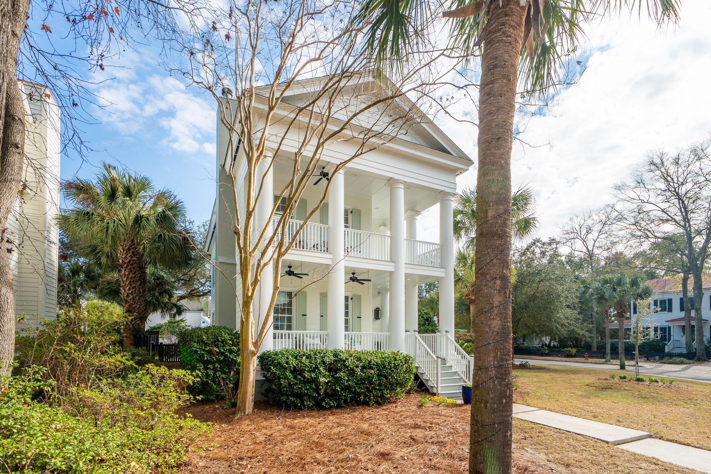 304 N Civitas Street