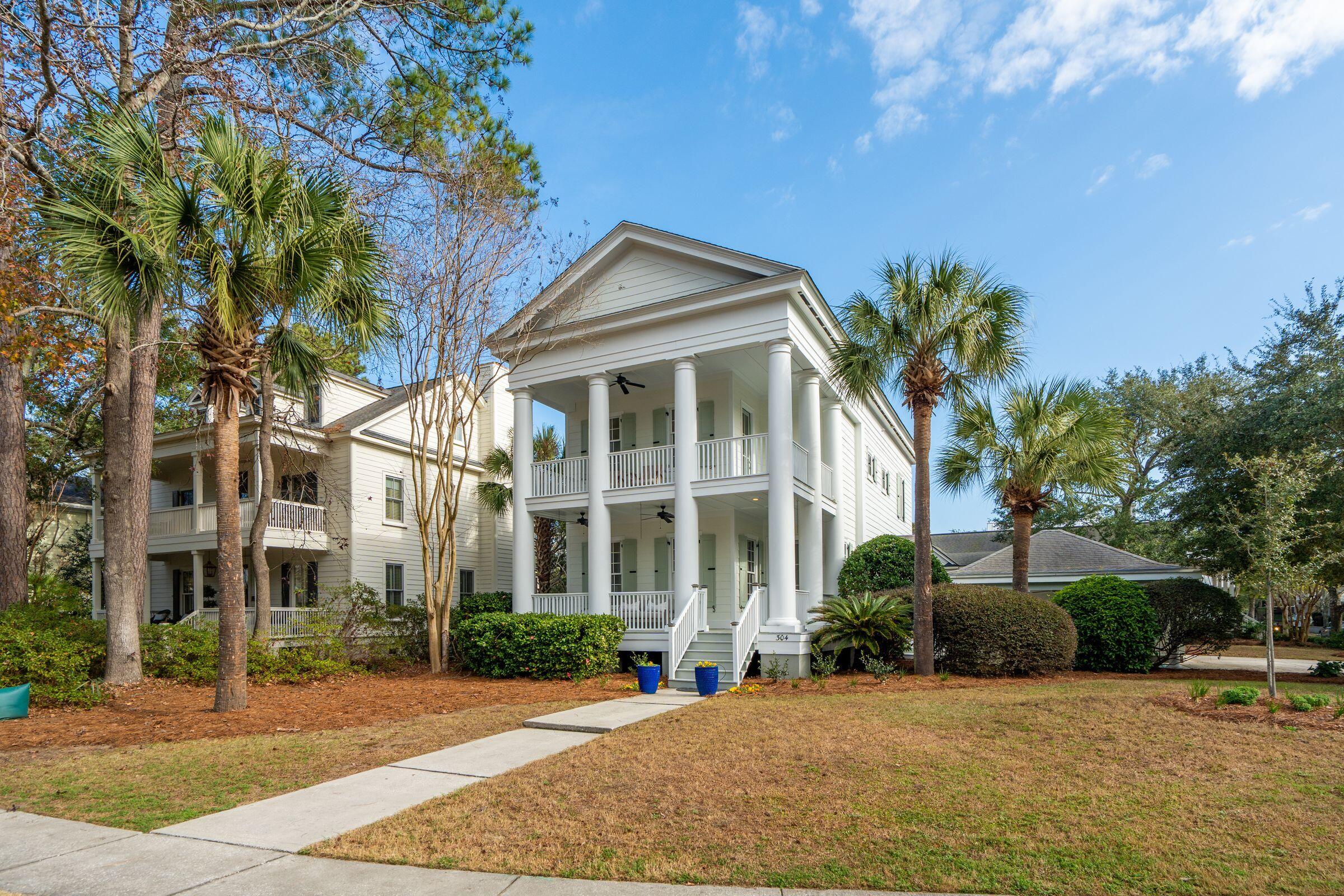 304 N Civitas Street