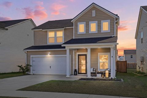 Photo of 221 Wood Sage Run, Summerville, SC 29485 (MLS # 26008399)