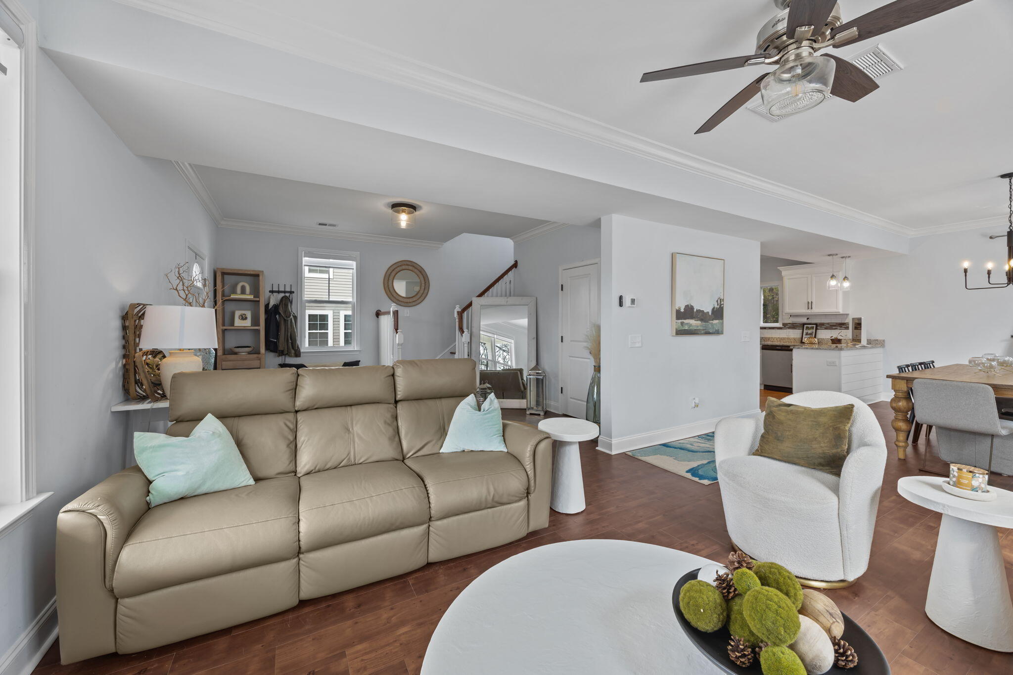 8704 Jenny Lind Street