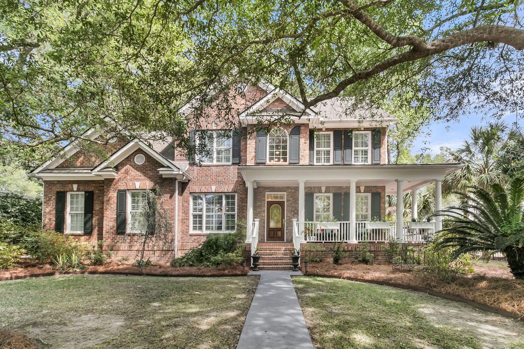 Photo of 1676 Sewee Fort Road, Mount Pleasant, SC 29466 (MLS # 26011544)