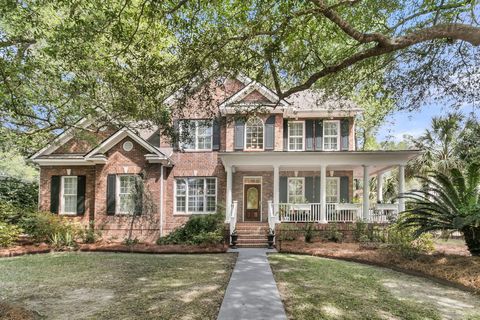 Photo of 1676 Sewee Fort Road, Mount Pleasant, SC 29466 (MLS # 26011544)