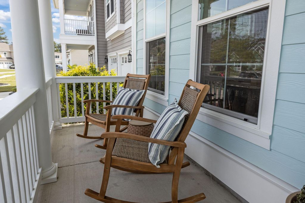 Photo of 152 Calm Water Way, Summerville, SC 29486 (MLS # 26007744)