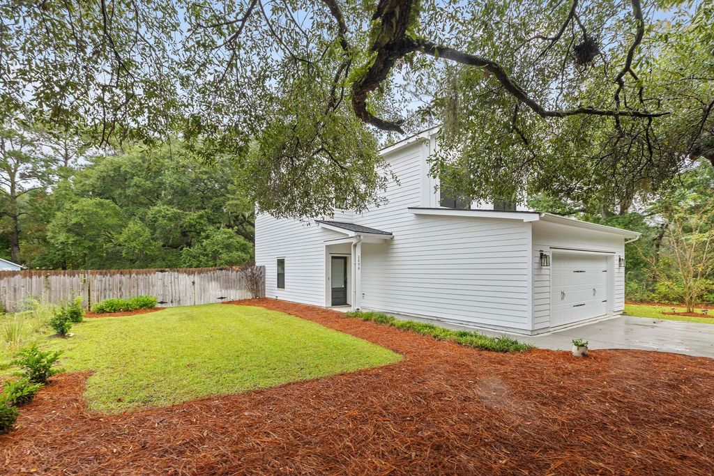 Photo of 2806 Blidgen Road, Johns Island, SC 29455 (MLS # 25027631)