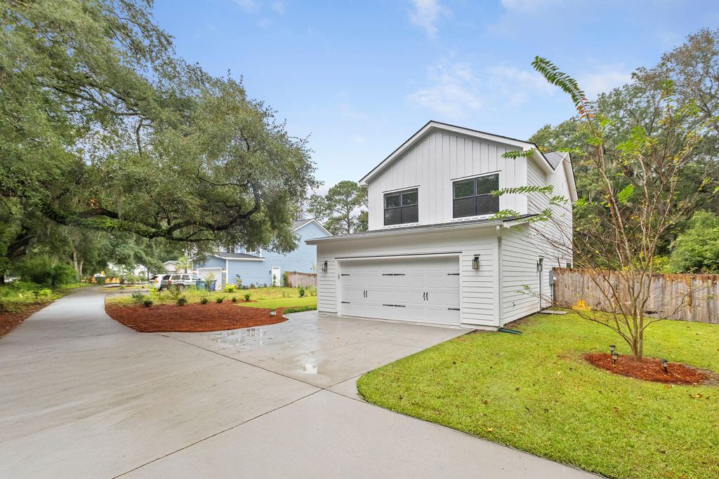 Photo of 2806 Blidgen Road, Johns Island, SC 29455 (MLS # 25027631)