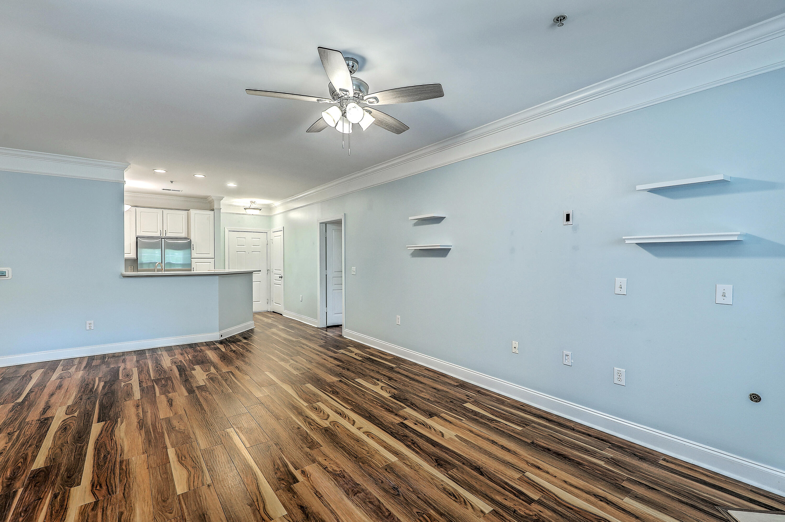 1025 Riverland Woods Place 904