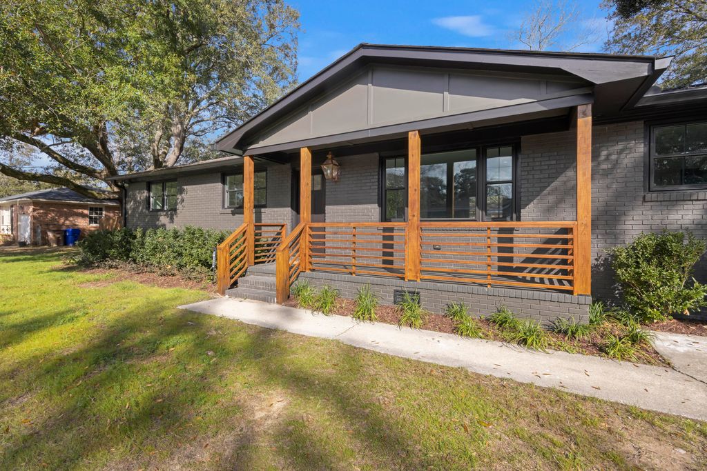 Photo of 1328 Hermitage Avenue, Charleston, SC 29412 (MLS # 26000622)