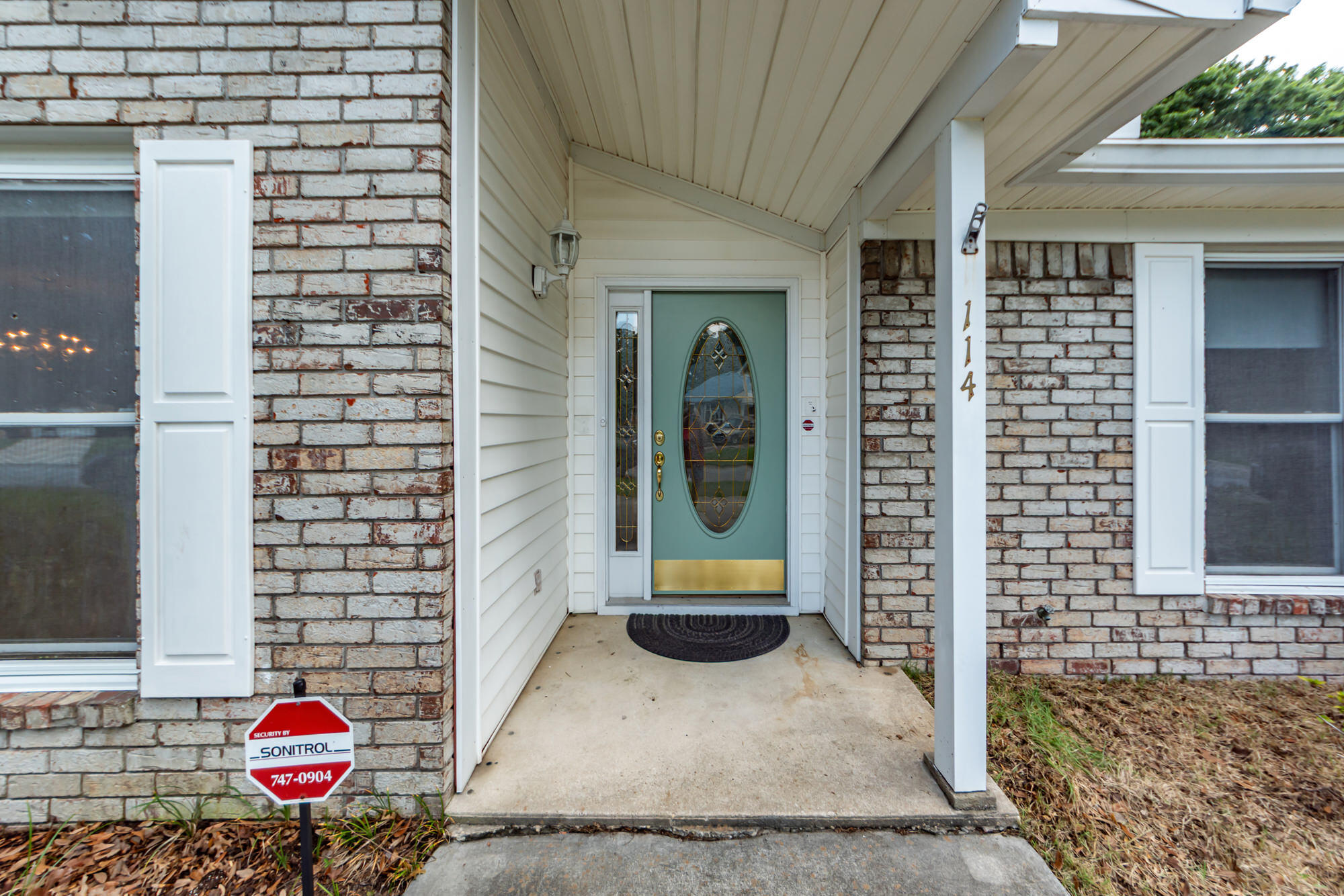 114 Winston Way