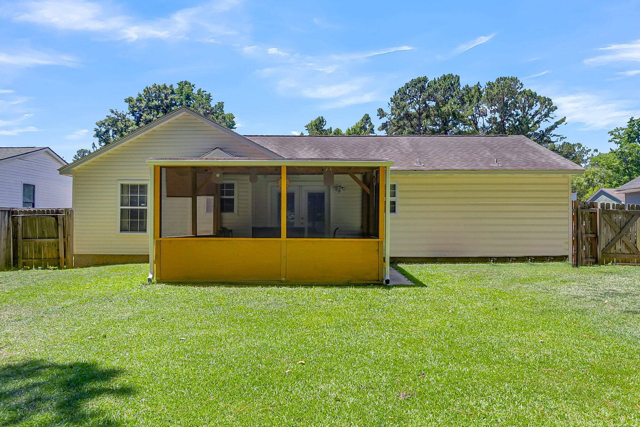320 Winding Lane