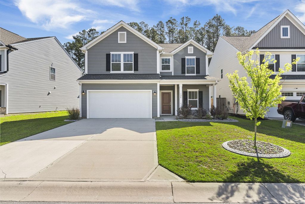 Photo of 128 Surfbird Road, Summerville, SC 29486 (MLS # 26011295)