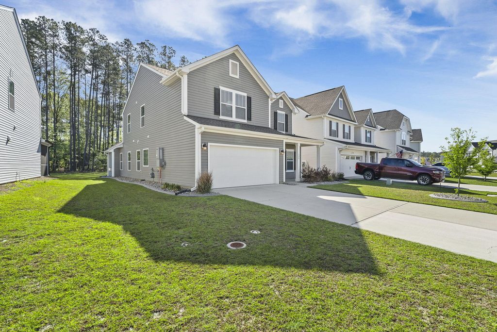 Photo of 128 Surfbird Road, Summerville, SC 29486 (MLS # 26011295)