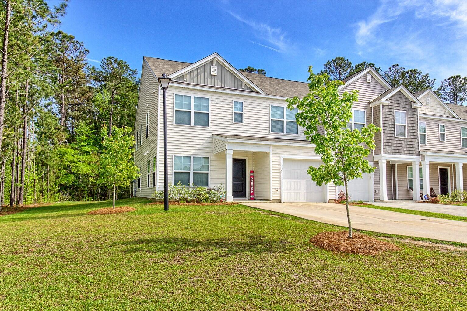 115 E Sunrise Lane