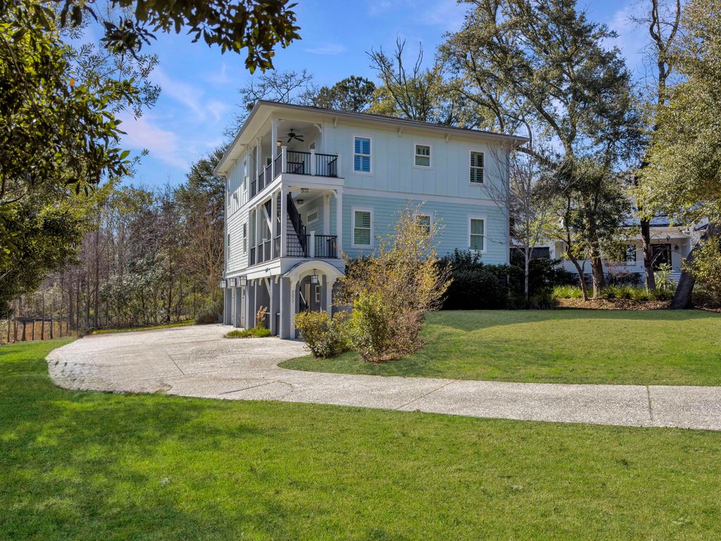 Photo of 5217 Oak Cove Lane, Hollywood, SC 29449 (MLS # 26005715)