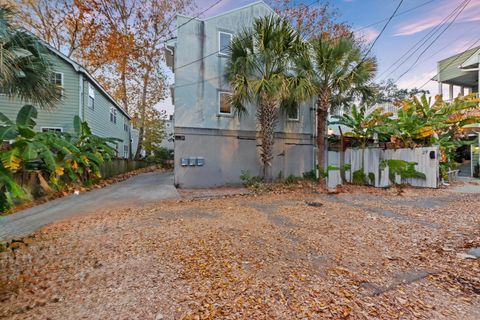 24 Strawberry Lane B Charleston SC 29403