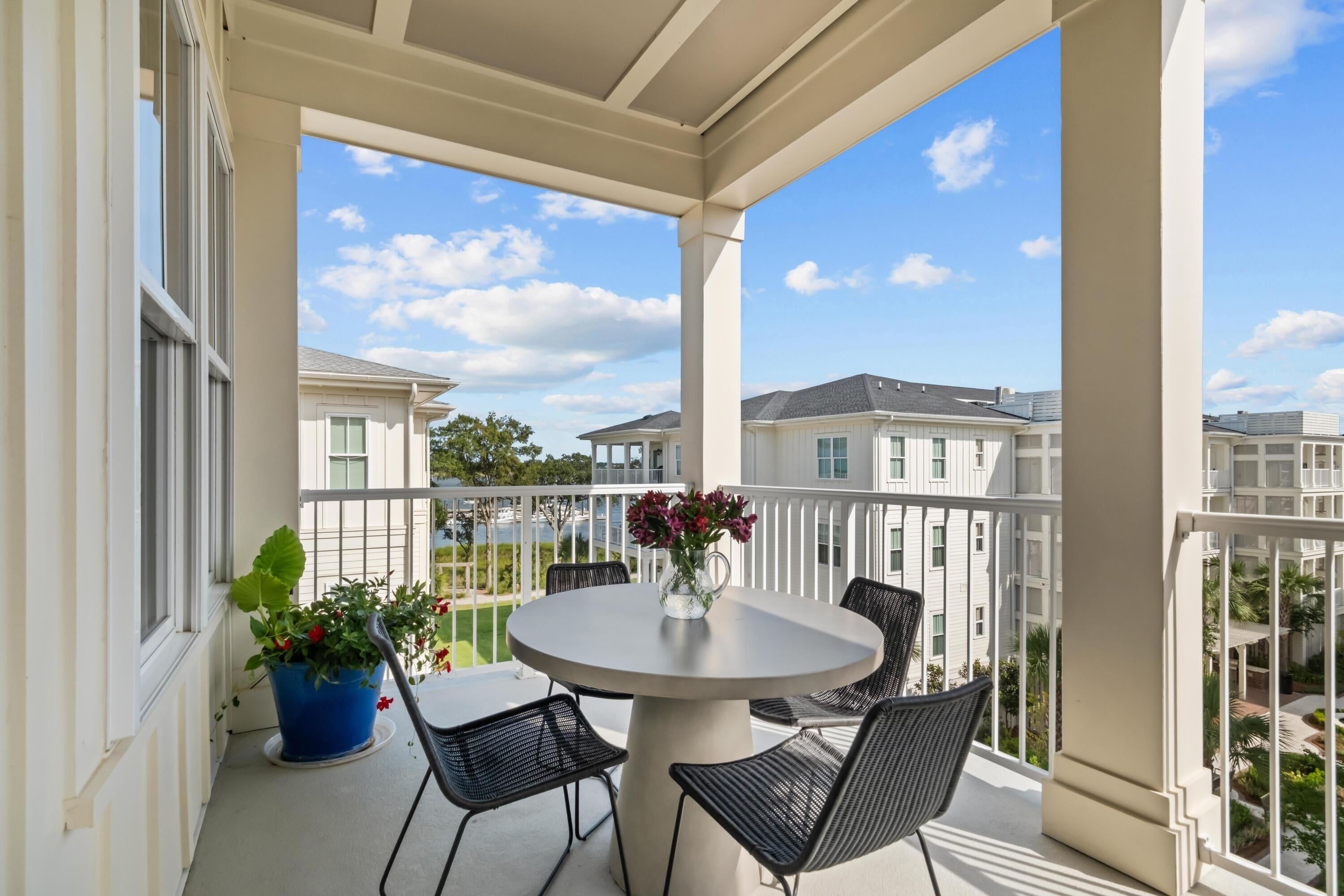 310 Longshore Street 648