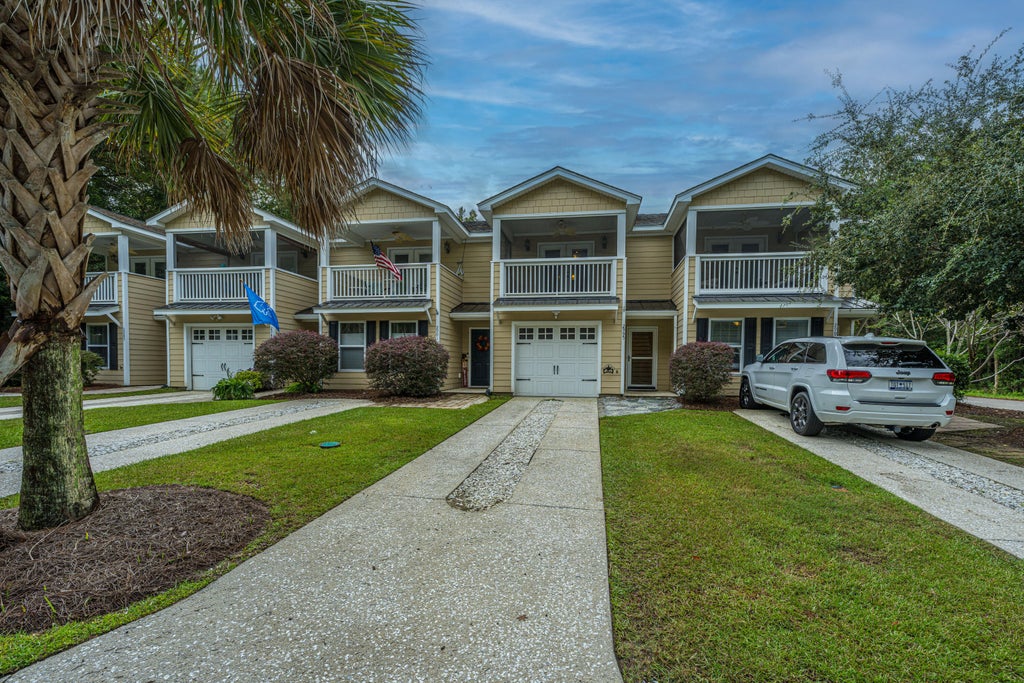 Photo of 2995 Emma Lane, Mount Pleasant, SC 29466 (MLS # 26027648)