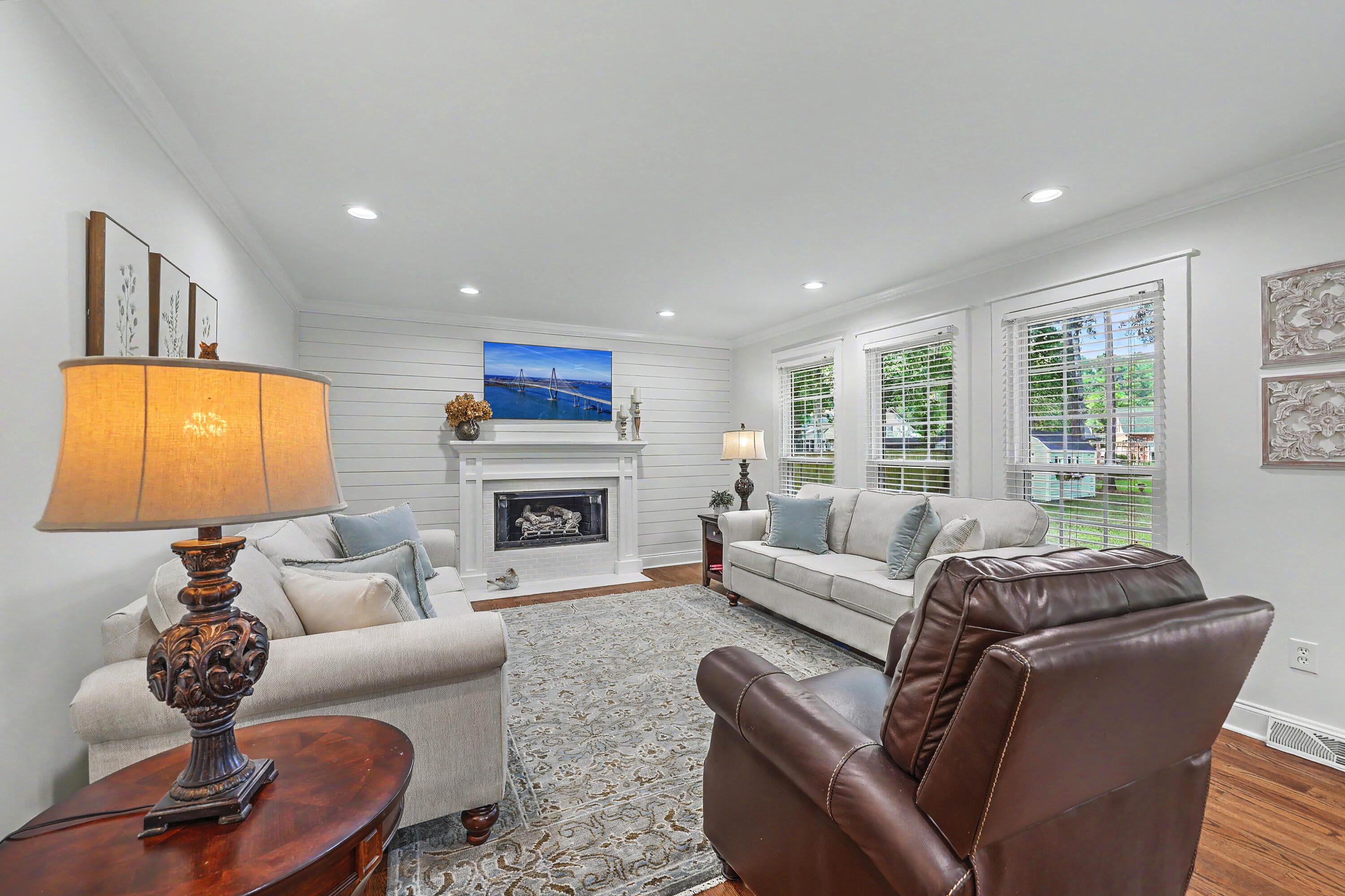 109 Queensbury Circle
