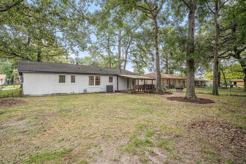 A home in North Charleston