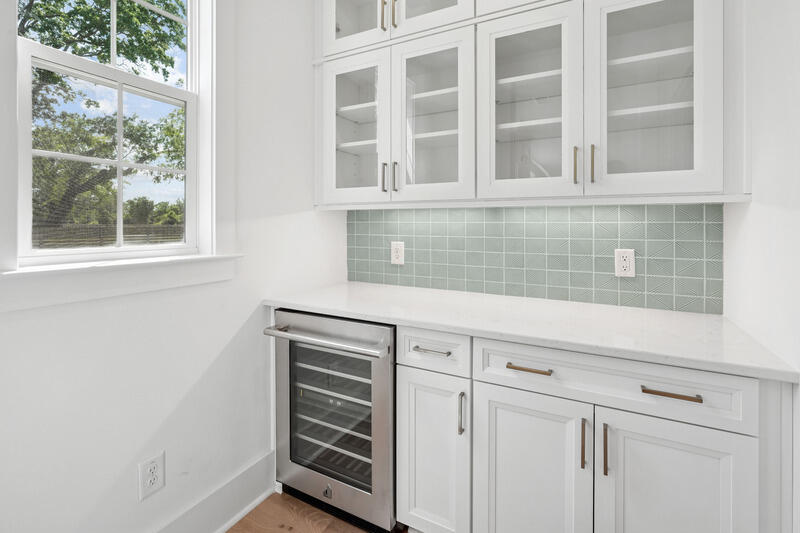 2006 Riverbend Drive