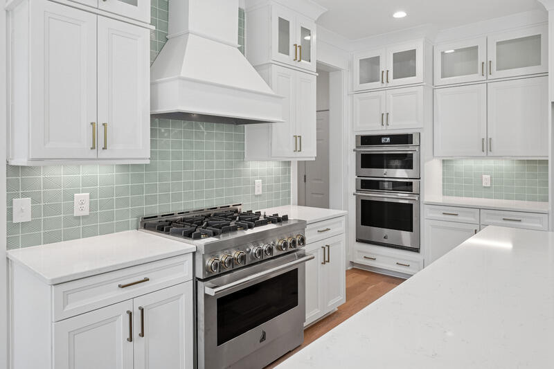 2006 Riverbend Drive