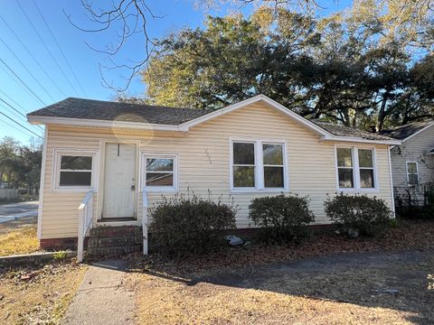 A home in North Charleston