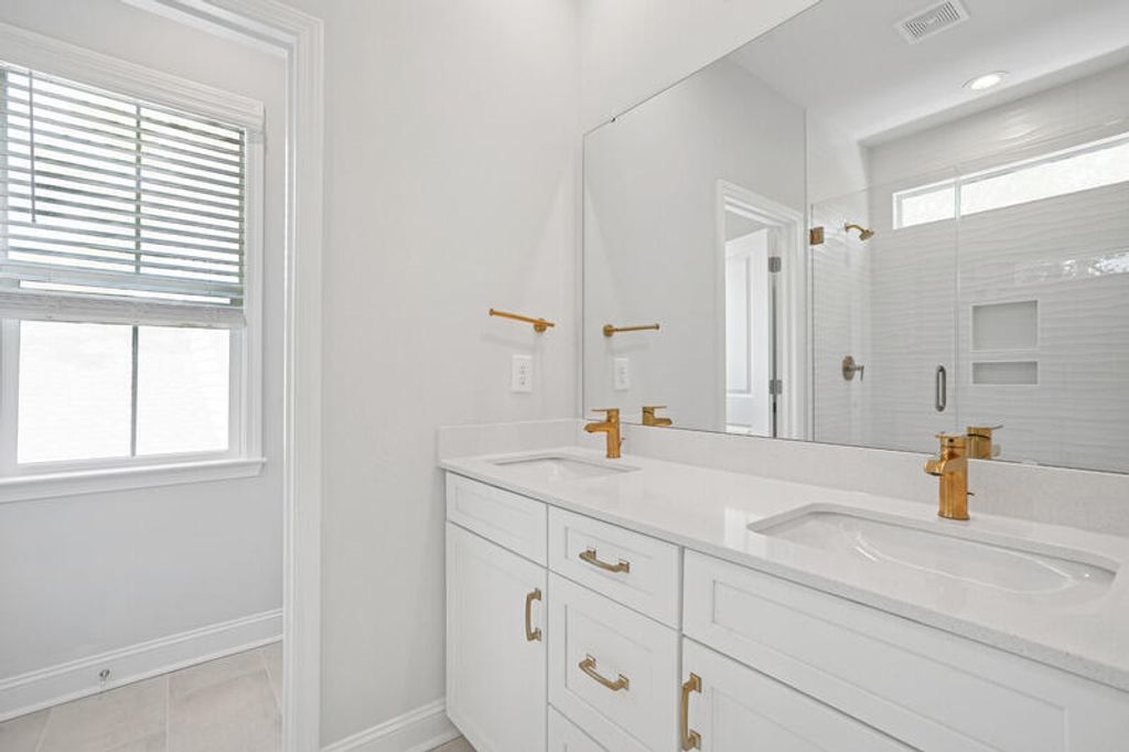 Photo of 442 Queenview Lane, Charleston, SC 29414 (MLS # 25025315)