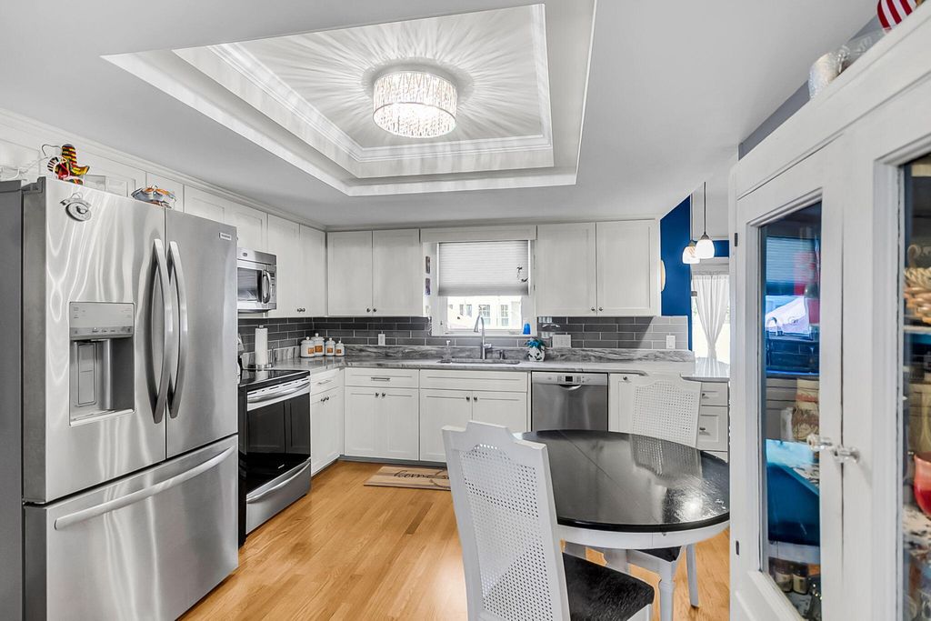 Photo of 407 Rose Lane, Summerville, SC 29485 (MLS # 26008110)